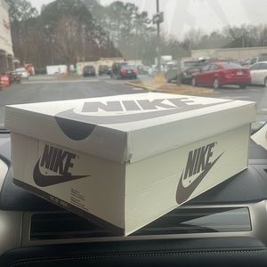 Travis Scott Mocha Box only